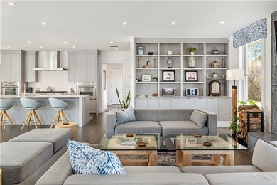 Experience beach living in this fully renovated 2022 residence - photo 4