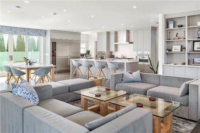 Experience beach living in this fully renovated 2022 residence - photo 5