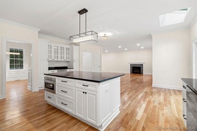 Here's your chance to own a new home on a wonderful lot in North - photo 11
