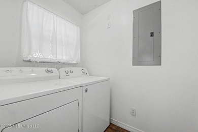 Welcome to coastal living in the heart of Bay St. Louis, located - photo 22