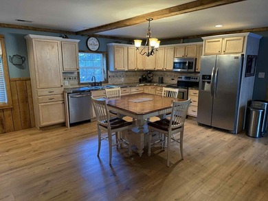 Looking for the perfect little getaway near Wolf Creek Dam? This