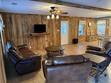 Looking for the perfect little getaway near Wolf Creek Dam? This