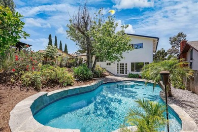 Beautifully renovated 4 bedroom, 3 full bathroom home in the - photo 4