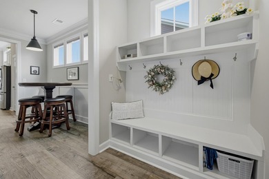 Welcome to this beautifully maintained 3-bedroom, 2-bath home in - photo 5