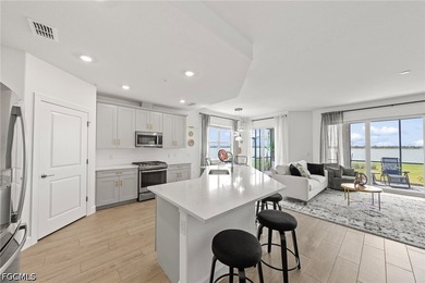 Absolutely stunning coach home on a peninsula lot with expansive - photo 8