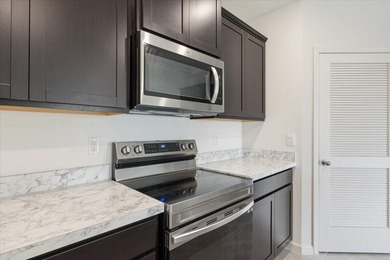 Welcome to 1072 Roseland Road in Sebastian - a beautifully - photo 11