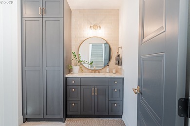 Experience the pinnacle of lakefront luxury at 852 Northshore - photo 11