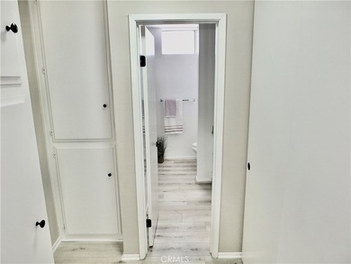 545 Chestnut Avenue unit 203 in Lincoln Park Towers a sunny and - photo 12