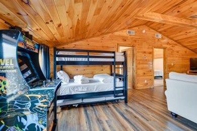 This fully furnished  is nestled within an established Nolin - photo 12
