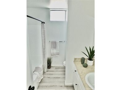 545 Chestnut Avenue unit 203 in Lincoln Park Towers a sunny and - photo 13