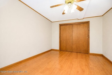 Nestled on a serene cul-de-sac in the prestigious Richmond Town - photo 49