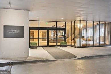 Lake Clara Meer Condo Sale Pending in Atlanta Georgia