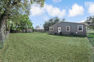 ''Sellers willing to contribute towards buyers closing cost with - photo 41