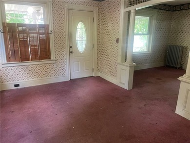 ATTENTION PROJECT SEEKERS! 139 OVERBROOK AVENUE IS READY FOR ITS - photo 3