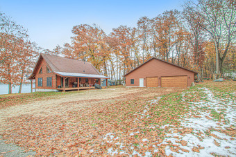 Round Lake - Mason County Home For Sale in Fountain Michigan
