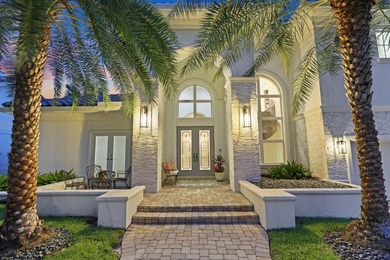 Experience the pinnacle of waterfront luxury in Delray's coveted - photo 2