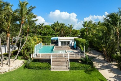 A private sanctuary of coastal sophistication, The Oasis offers - photo 10