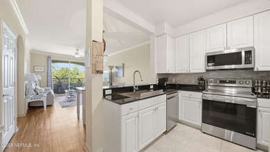 Enjoy resort-style living within this luxury gated community! - photo 4