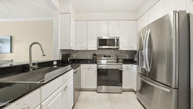 Enjoy resort-style living within this luxury gated community! - photo 8