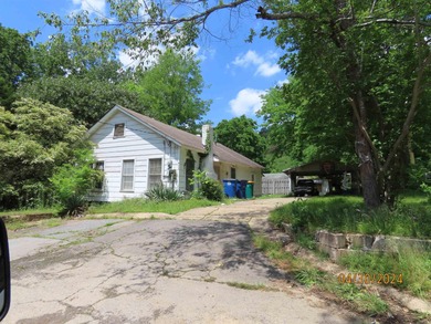 Arkansas River Home For Sale in North Little Rock Arkansas