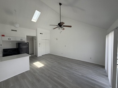 Modern Turnkey Living at Baytree Golf Colony! Discover the - photo 5