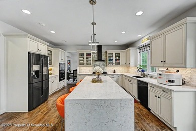 Discover a rare opportunity to own a masterwork of modern - photo 22