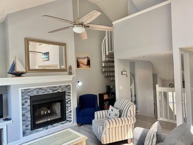 Updated townhome with new grey weathered-looking LVP flooring - photo 6