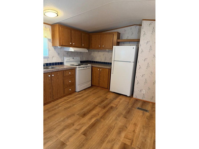 This 2 bedroom , 2 full bath home has so much to offer! Property - photo 6