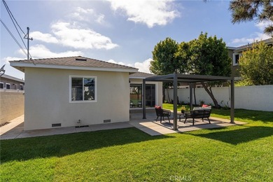 ***PRO PHOTOS COMING SOON*** Beautifully RENOVATED 3-bedroom - photo 38