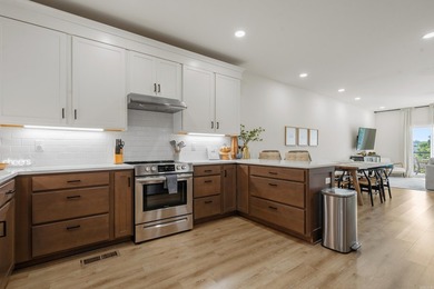Beautiful Lake Hamilton Townhome with tons of amenities! 3 - photo 5