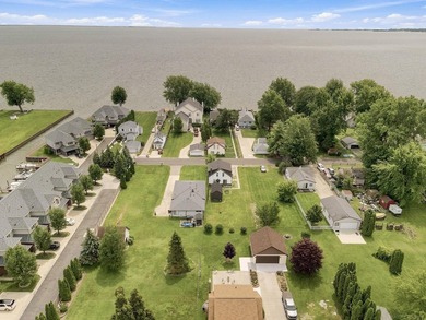 Nestled in the serene Anchor Bay Harbor neighborhood, this - photo 3