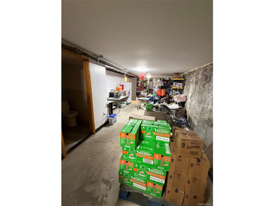 627 Church Ave - photo 7