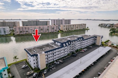 Intracoastal Waterway - Pinellas County Condo For Sale in Gulfport Florida