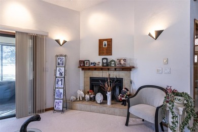 Your Dream Home Awaits: Turnkey Golf Course Home with Stunning - photo 8