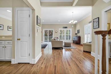 Spacious 2-story Charleston Style home on a prime corner lot - photo 8
