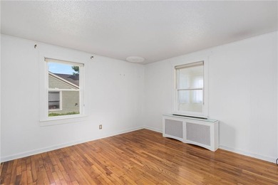 Coastal Charm Meets Incredible Opportunity in Middletown! Just - photo 6