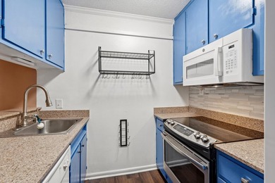 Rare find in Salt Marsh Cove in Pawleys Island. First floor - photo 6