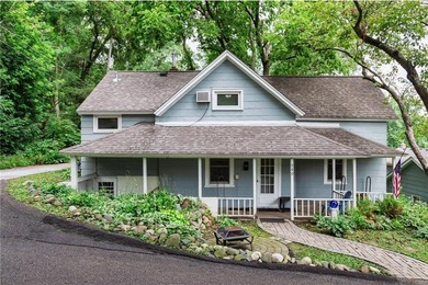 St. Croix River Home Sale Pending in Bayport Minnesota