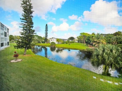 Lake Condo For Sale in Deerfield Beach, Florida