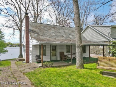 Penn Lake Home For Sale in White Haven Pennsylvania