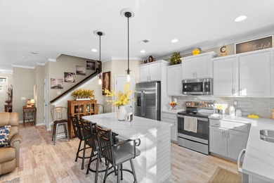 This beautiful, well maintained, three bedroom, 2.5 bathroom - photo 7