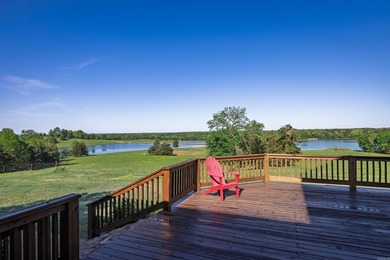 Welcome to an extraordinary legacy property at 211 Hale Rd - photo 8