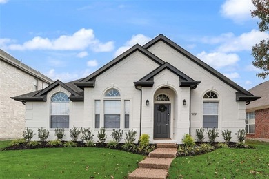 Lake Lewisville Home For Sale in The Colony Texas