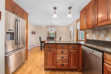 Well maintained raised ranch in the heart of North Kingstown - photo 9