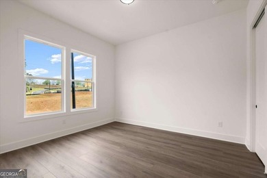 The Emery Contemporary offers luxury, flexibility, and - photo 23