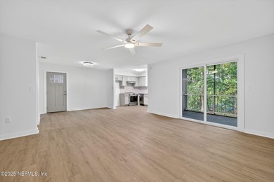 Modern condo living in classic Colonial Point, a riverfront - photo 3