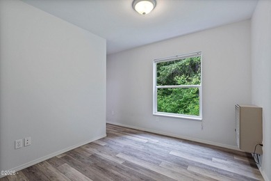 Welcome to this spacious and versatile 2,500 sqft home tucked - photo 24