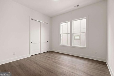 The Emery Contemporary offers luxury, flexibility, and - photo 25