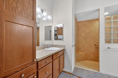 This beautifully maintained Sunflower (Mockingbird F) model - photo 31
