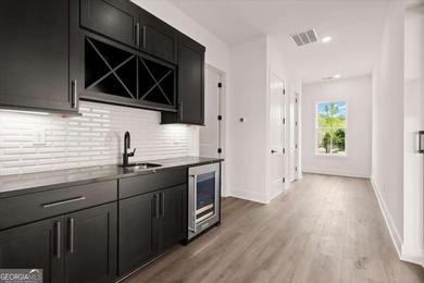 The Emery Contemporary offers luxury, flexibility, and - photo 42